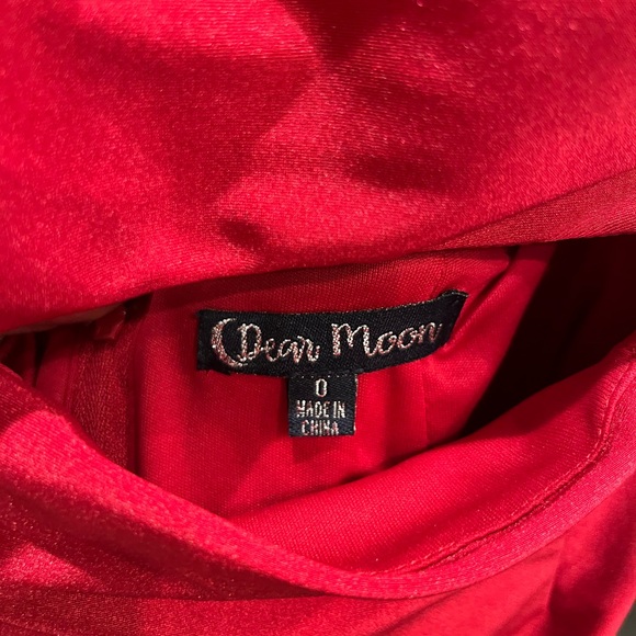 DEAR MOON NWT Sleeveless Round Neck Cut-Out X-Back Sateen Sheath Dress Red Sz 0 - Picture 7 of 10